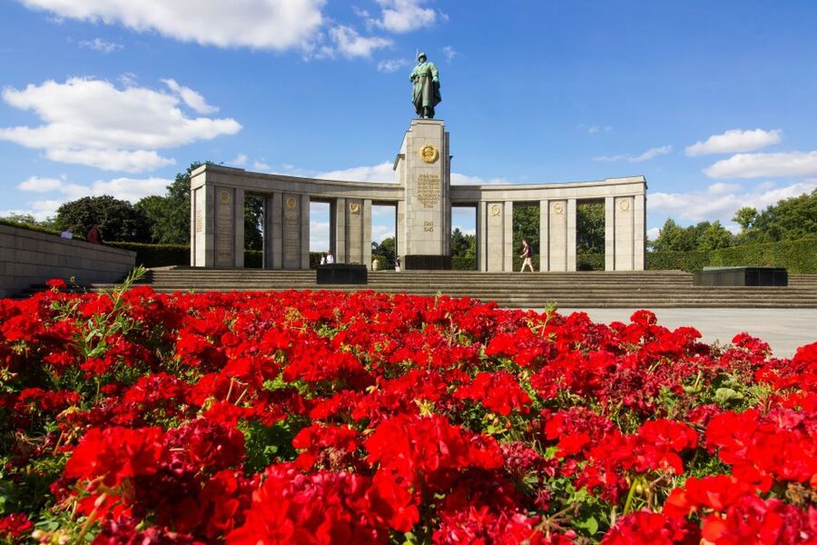 Third Reich and the Holocaust in Berlin Private Guided Tour - Topography of Terror: where institutions, propaganda, and persecution connect