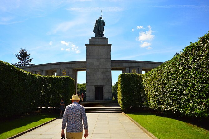 Third Reich Berlin: Hitler and WWII Walking Tour - Soviet Memorial in Tiergarten: War Cost, in Stone and Symbol